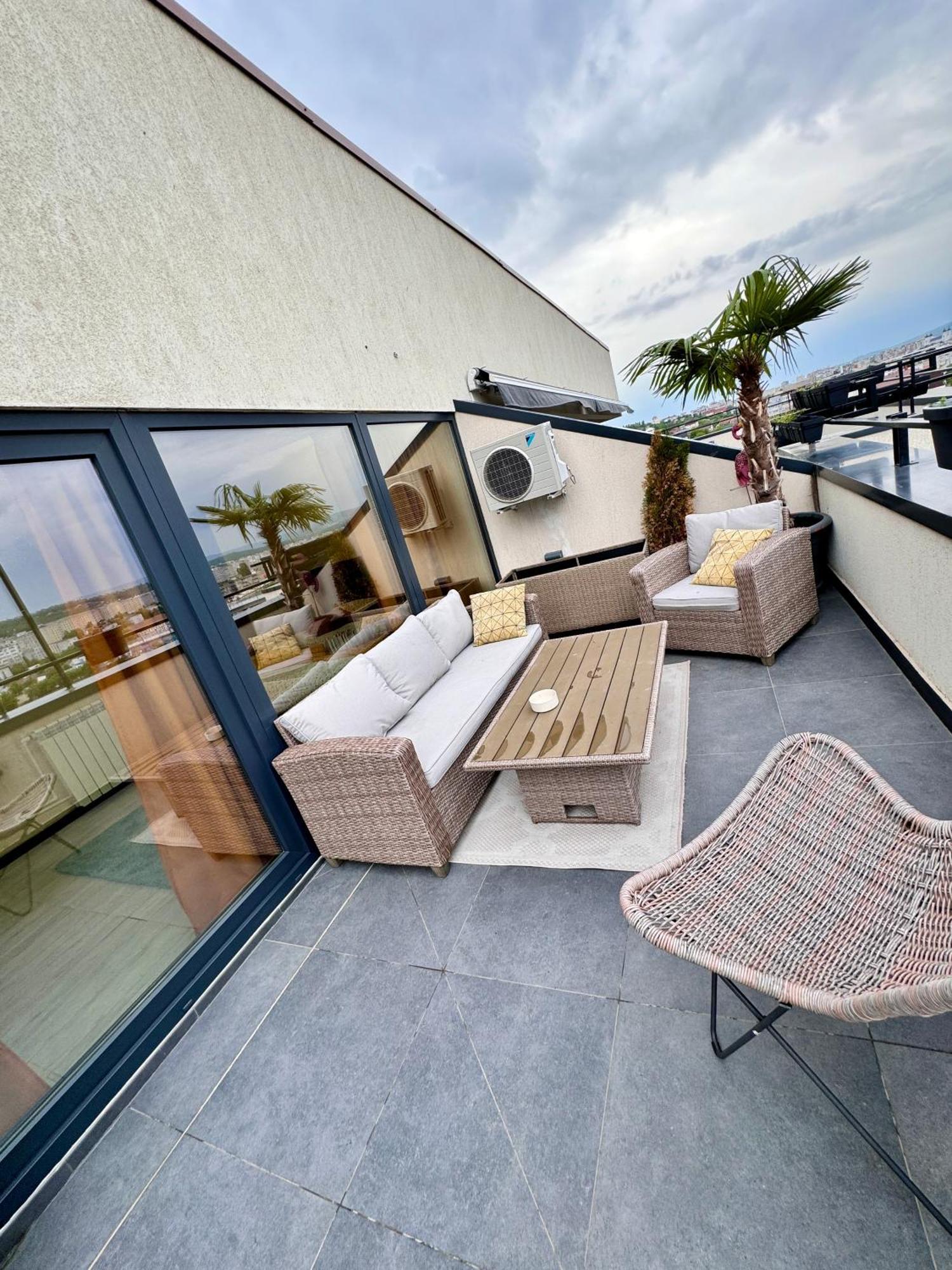 Apartamento Penthouse Exclusive View , Iasi Exterior foto
