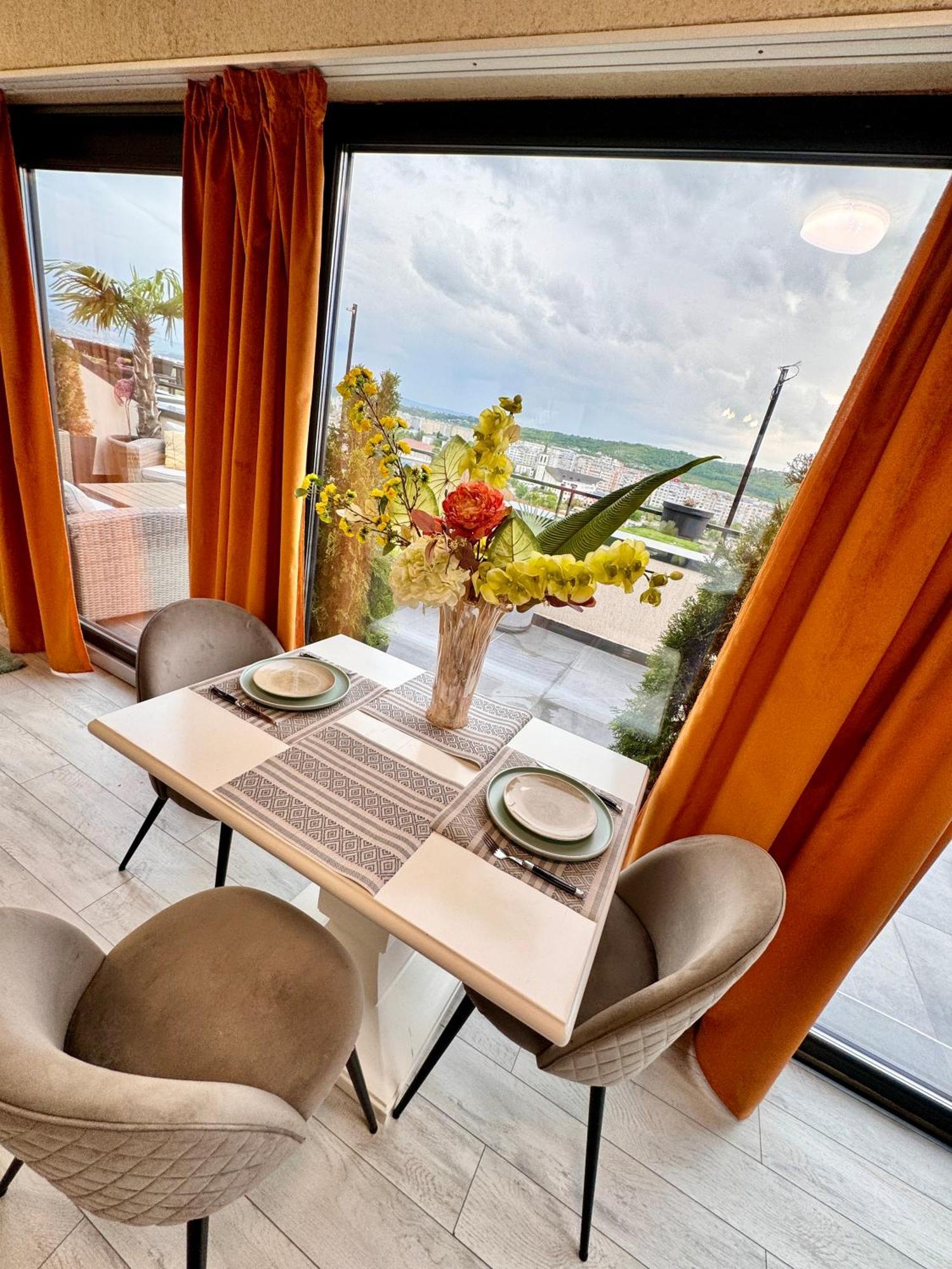 Apartamento Penthouse Exclusive View , Iasi Exterior foto