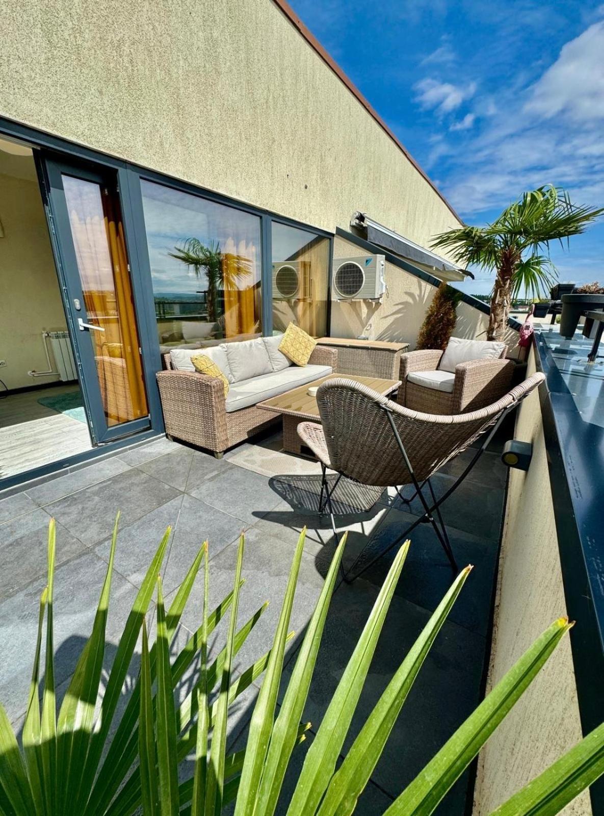 Apartamento Penthouse Exclusive View , Iasi Exterior foto