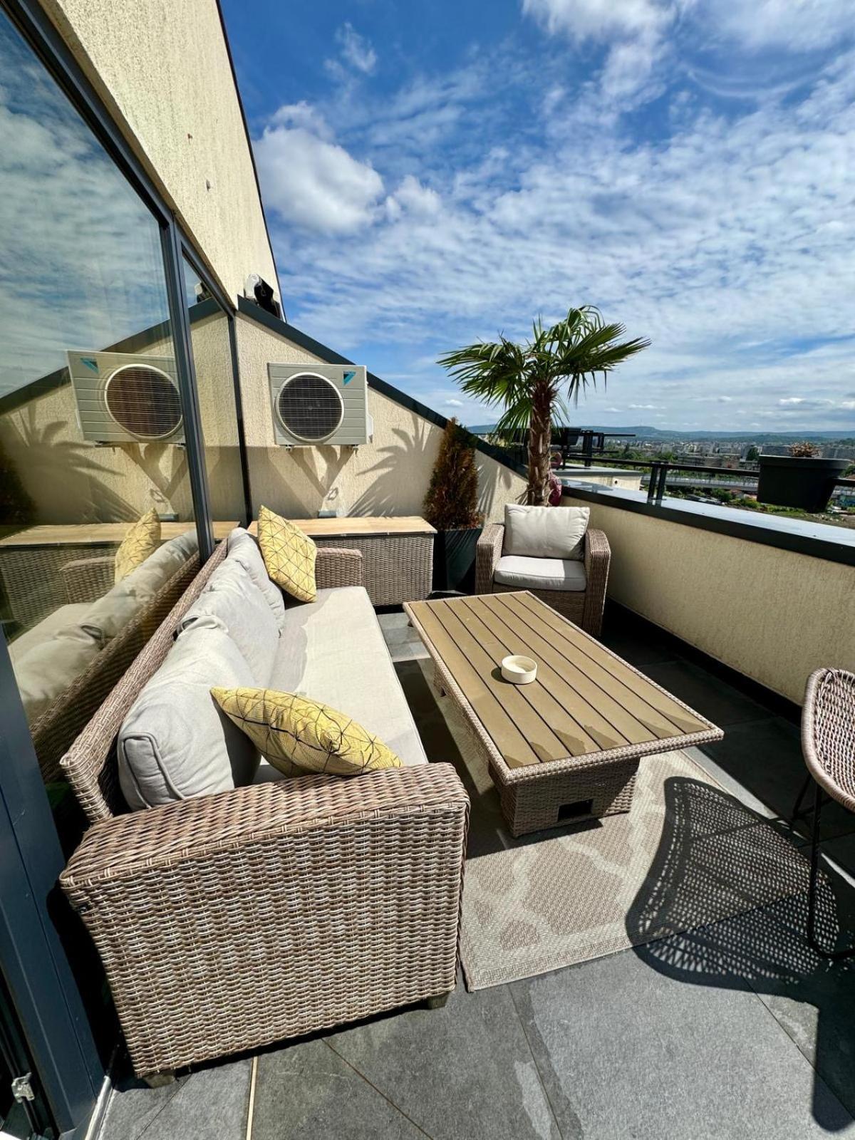 Apartamento Penthouse Exclusive View , Iasi Exterior foto